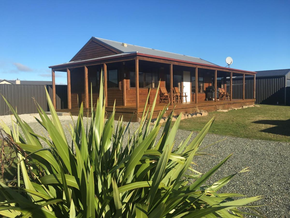 Te Anau Cottage On Govan Екстериор снимка